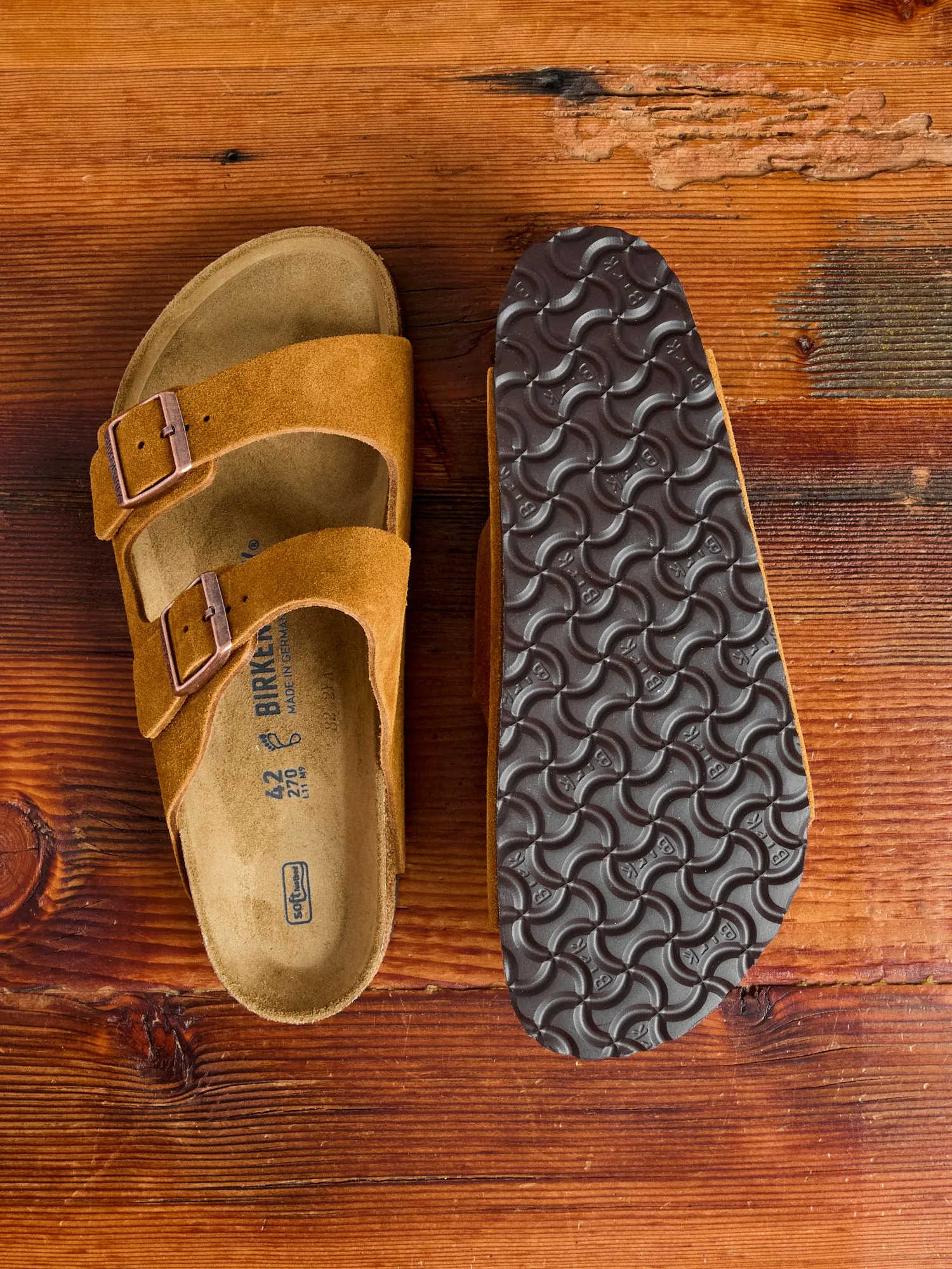 Arizona Sandal in Suede Mink