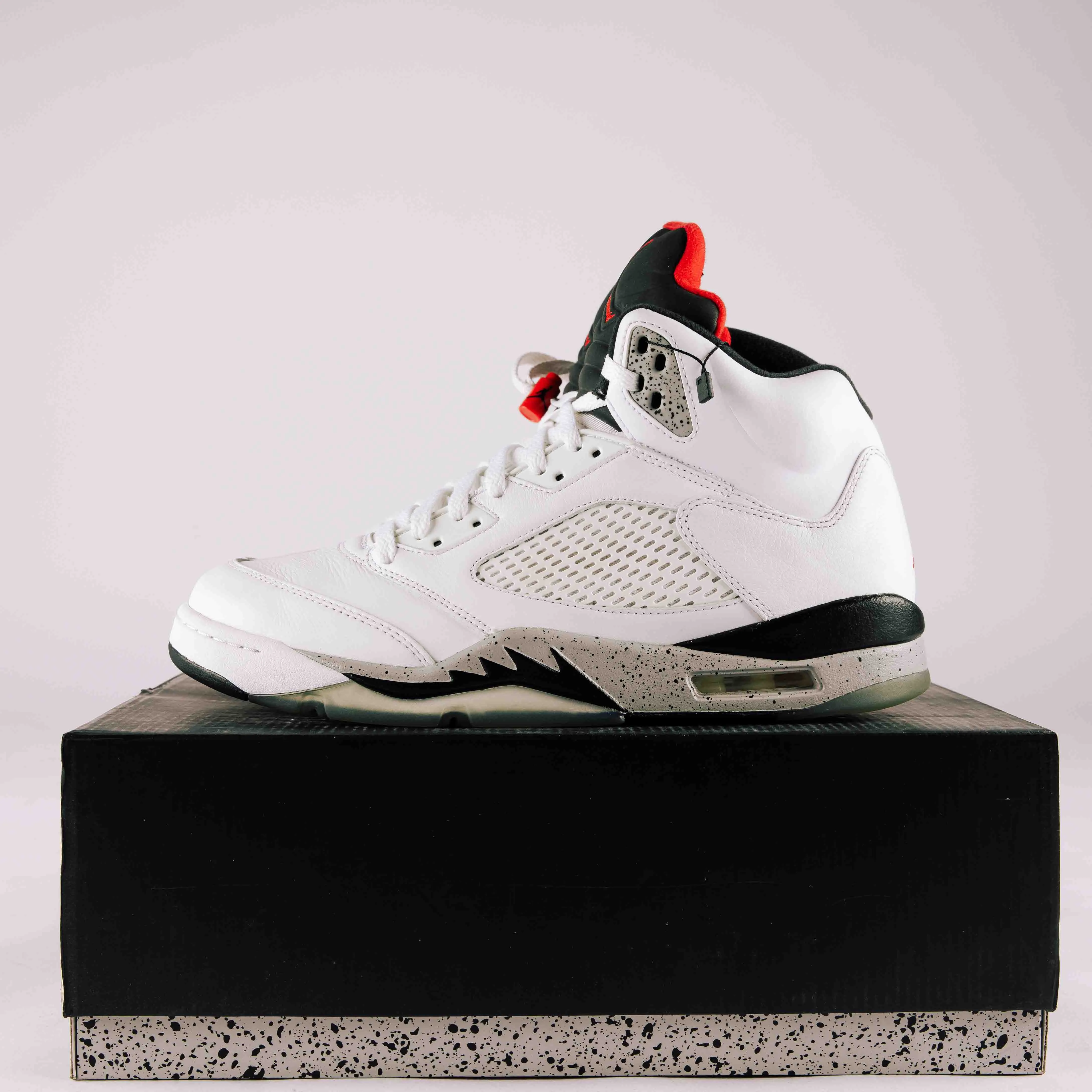 Jordan 5 Retro White Cement - Used - 0226