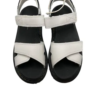 LEATHER STRAP SANDALS