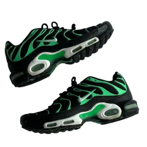 NIKE AIR MAX PLUS TN / Green