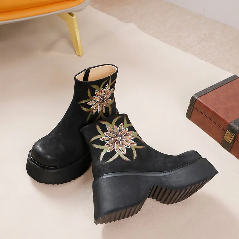 Retro Boots For Women Leather Platform Boots Hand Painted Flower Decoration Coffee/Black