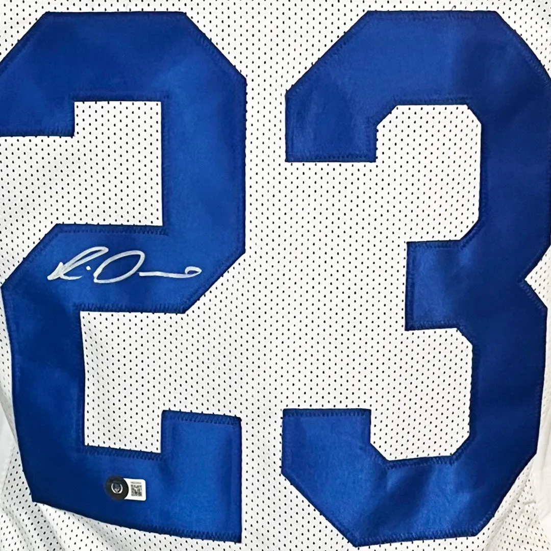 Rico Dowdle Signed Dallas White Football Jersey (Beckett)