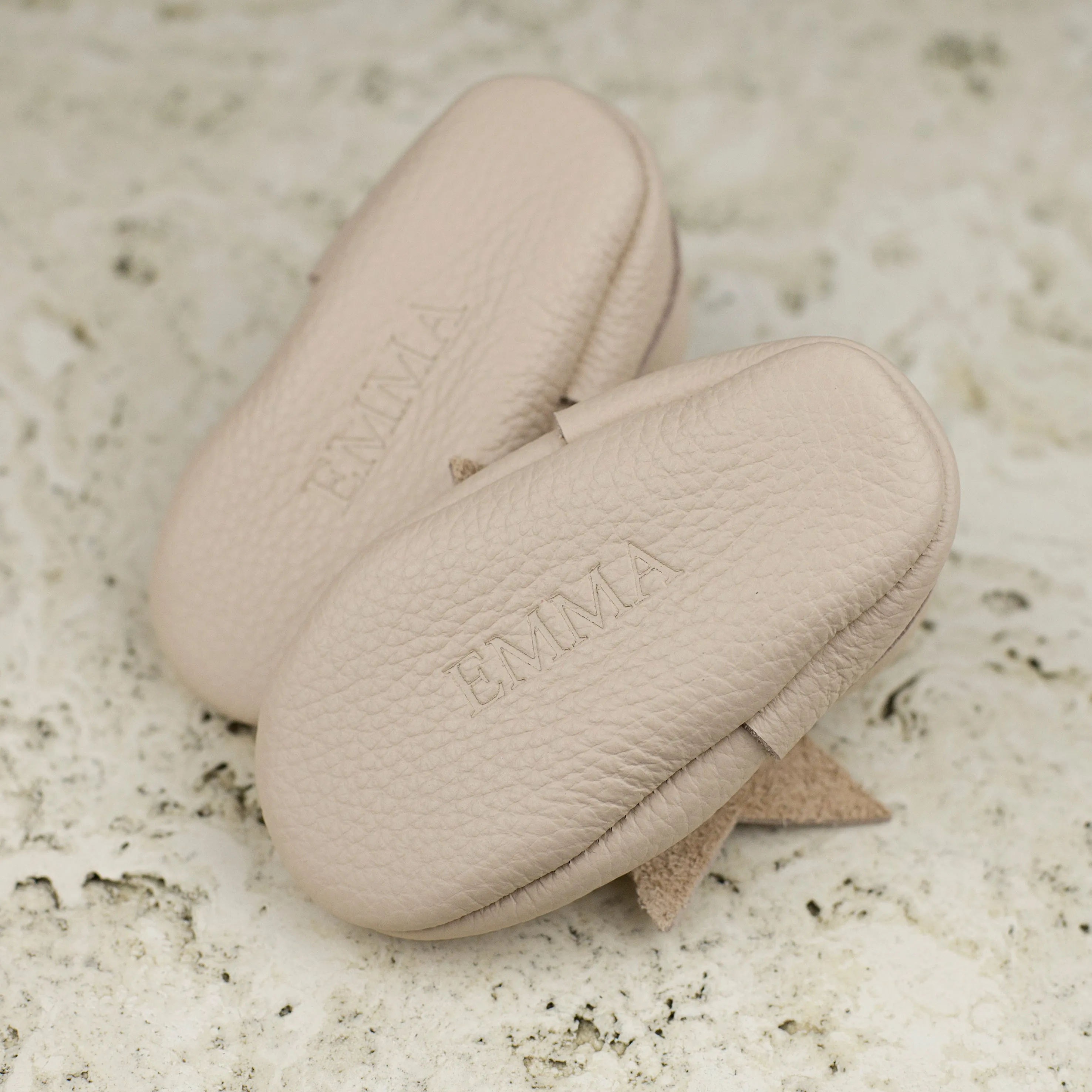 T-strap baby shoes with bow