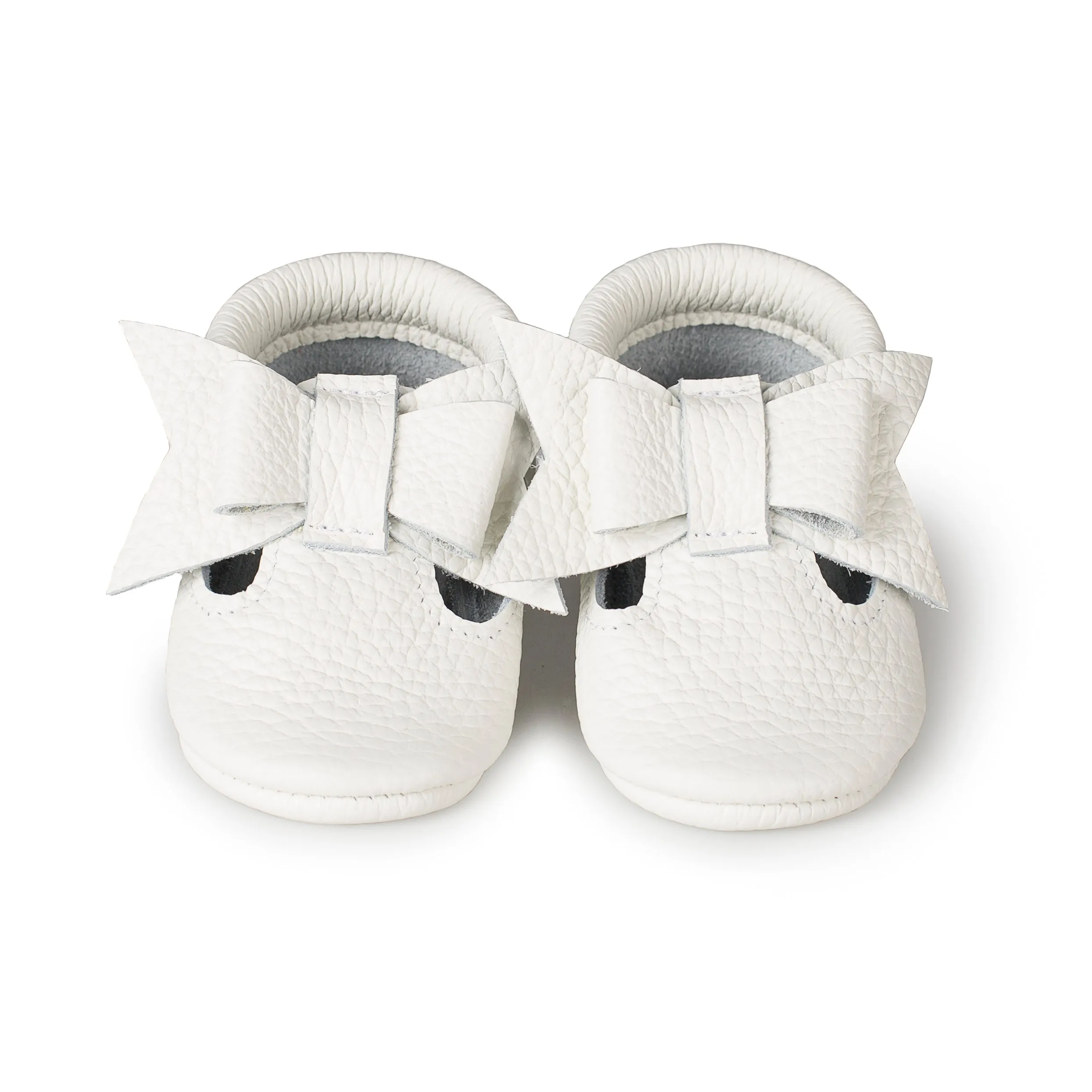 T-strap baby shoes with bow