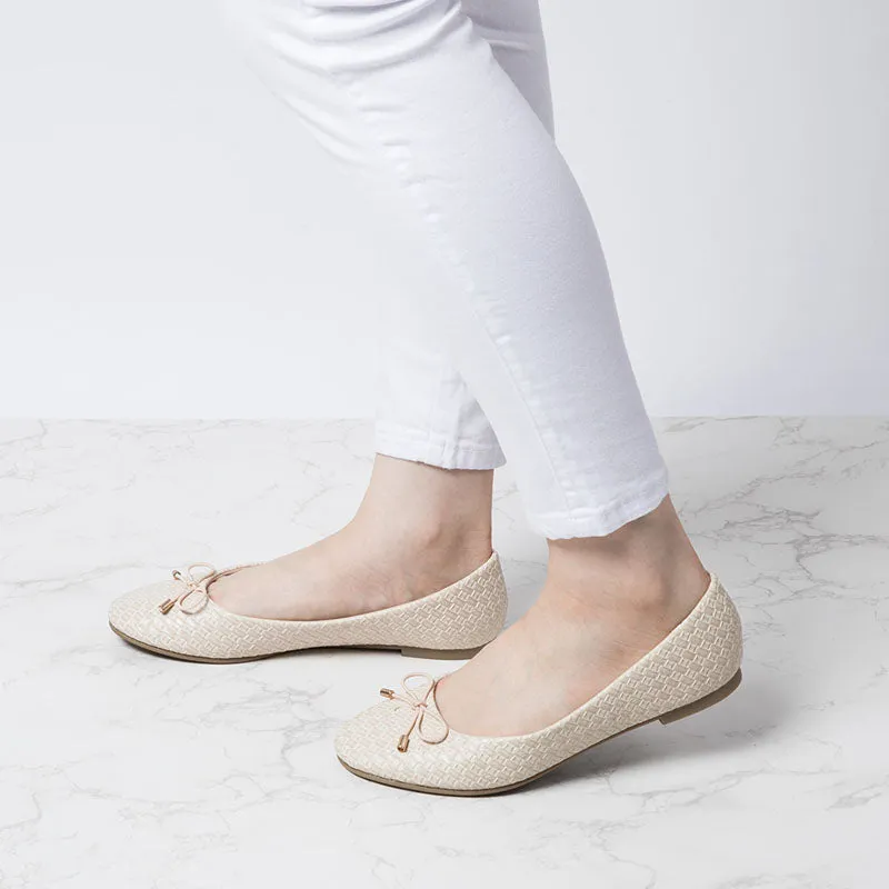 Toe Points Ballet Flats