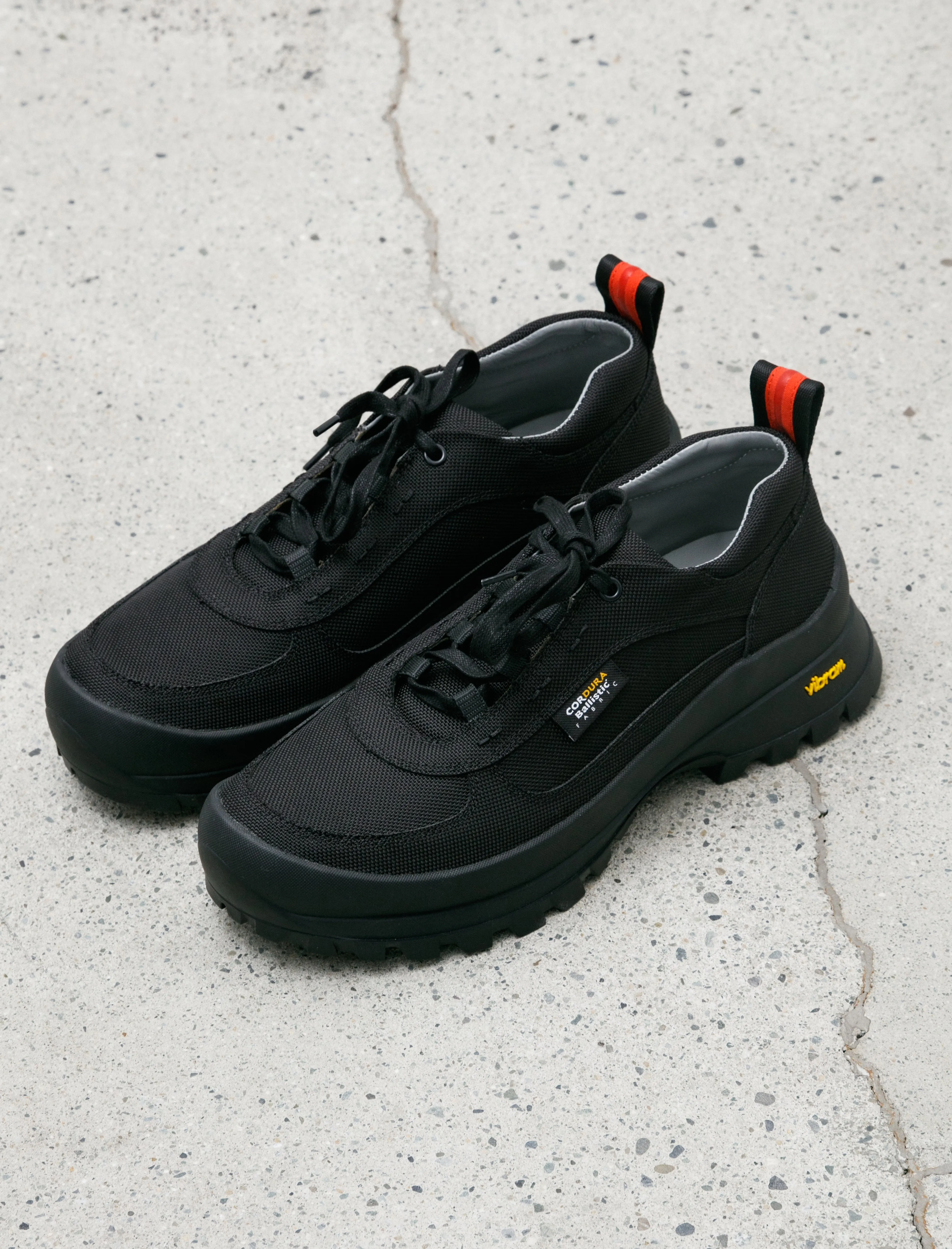 Town Hike Shoes Black