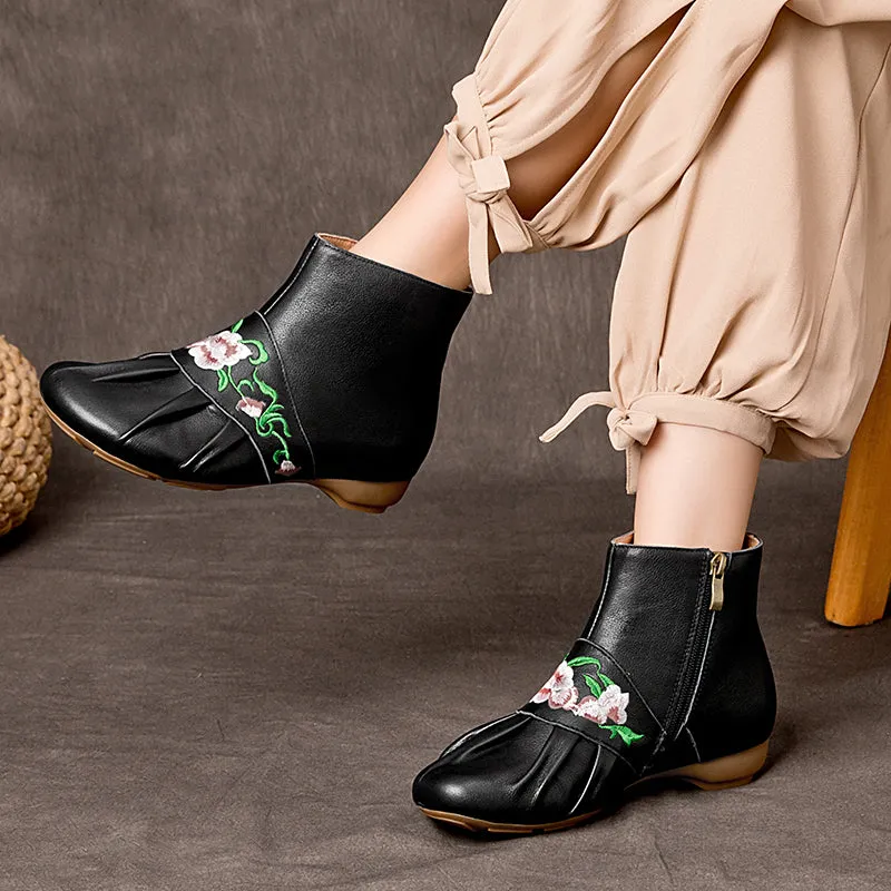 Vintage Women's Leather Ankle Flat Boots With Embroidery Flowers in Black/Coffee